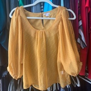 Mustard Xhilaration Top!